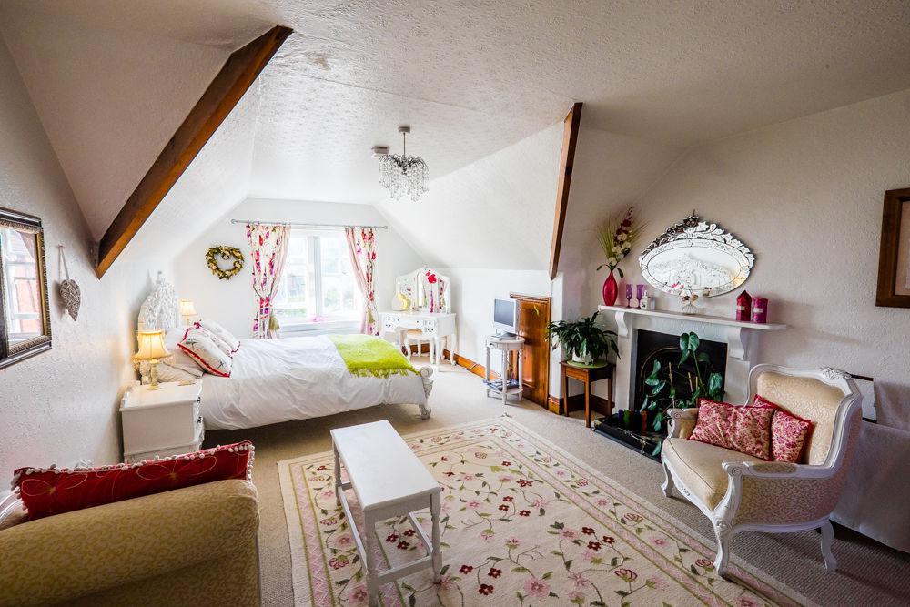 Woodside Hotel 3*